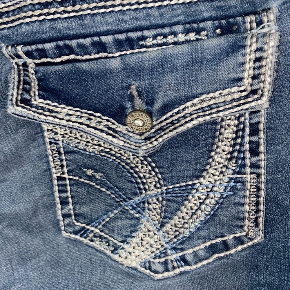 Ariya  Blue Denim Jeans - Picture 4 of 7
